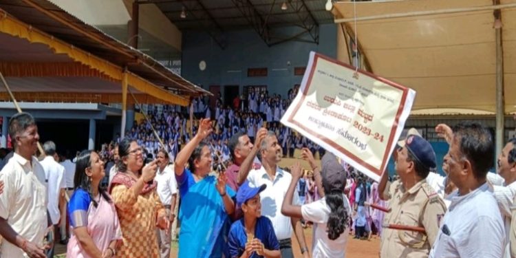 ಉಡುಪಿ : ಅಜ್ಜರಕಾಡಿನ ಜಿಲ್ಲಾ ಕ್ರೀಡಾಂಗಣದಲ್ಲಿ ಜಿಲ್ಲಾಮಟ್ಟದ ದಸರಾ ಕ್ರೀಡಾಕೂಟಕ್ಕೆ ಡಿಸಿ ಚಾಲನೆ..!!