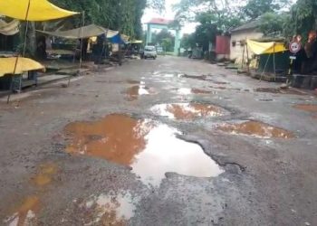 ಆದಿಉಡುಪಿ : ಸಂಪೂರ್ಣ ಹದಗೆಟ್ಟ ಸಂತೆ ಮಾರುಕಟ್ಟೆ ರಸ್ತೆ – ಶೀಘ್ರ ಸಮಸ್ಯೆ ಬಗೆಹರಿಸುವಂತೆ ನಿತ್ಯಾನಂದ ಒಳಕಾಡು ಆಗ್ರಹ..!!