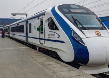 9 ʻವಂದೇ ಭಾರತ್ ಎಕ್ಸ್‌ಪ್ರೆಸ್ʼ ರೈಲುಗಳಿಗೆ ಸೆಪ್ಟೆಂಬರ್.24ಕ್ಕೆ  ಪ್ರಧಾನಿ ಮೋದಿ ಚಾಲನೆ..!!