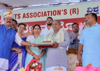 ಉಡುಪಿ : ಮುಂದಿನ ಬಜೆಟ್ ನಲ್ಲಿ ಬಂಟರ ಅಭಿವೃದ್ಧಿ ನಿಗಮ ಘೋಷಣೆ: ಮುಖ್ಯಮಂತ್ರಿ ಸಿದ್ದರಾಮಯ್ಯ ಭರವಸೆ..!!