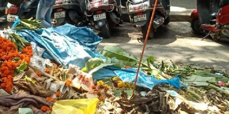 ವಿಜಯದಶಮಿ ಹಬ್ಬದ ಹಿನ್ನೆಲೆ : ಬೆಂಗಳೂರಿನಲ್ಲಿ ಭಾರಿ ಪ್ರಮಾಣದ ತ್ಯಾಜ್ಯ ಉತ್ಪತ್ತಿ..!!