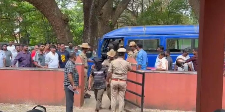 ಬನ್ಸ್ ರಾಘು ಕೊಲೆ ಪ್ರಕರಣ: ಇಬ್ಬರು ಆರೋಪಿಗಳು 3 ದಿನ ಪೊಲೀಸ್ ಕಸ್ಟಡಿಗೆ…!!!