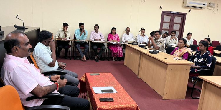 ನ.1 ರೊಳಗೆ ಹೆರ್ಗ ಸರಳಬೆಟ್ಟು ವಸತಿ ಸಮುಚ್ಚಯ ಹಸ್ತಾಂತರಕ್ಕೆ ಕ್ರಮ ಕೈಗೊಳ್ಳಿ : ಶಾಸಕ ಯಶ್ ಪಾಲ್..!!