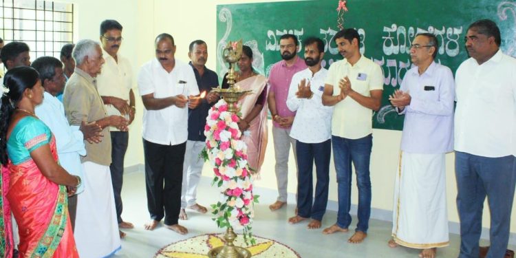 ಆನಗಳ್ಳಿ : ಹಿರಿಯ ಪ್ರಾಥಮಿಕ ಶಾಲೆಯ ನೂತನ ವಿವೇಕ ತರಗತಿ ಕೋಣೆಗಳ ಉದ್ಘಾಟನಾ ಸಮಾರಂಭ..!!