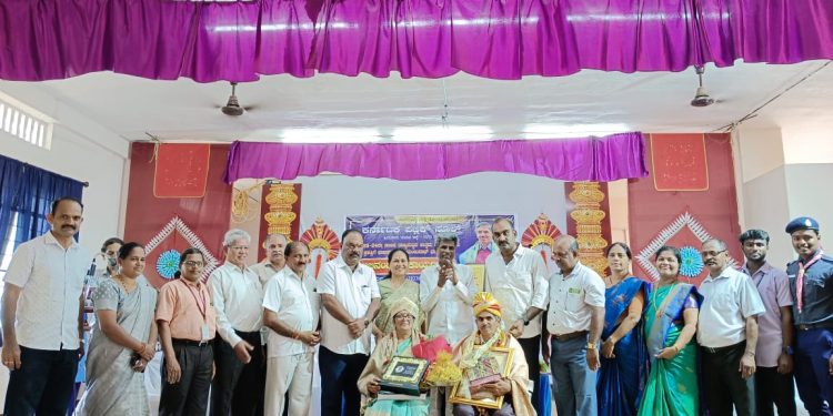 ಹಿರಿಯಡಕ : 2023-24ನೇ ಸಾಲಿನ ರಾಜ್ಯ ಮಟ್ಟದ ಉತ್ತಮ ಪ್ರಾಂಶುಪಾಲರು ಪ್ರಶಸ್ತಿಗೆ ಭಾಜನರಾದ ಮಂಜುನಾಥ ಭಟ್ ಇವರಿಗೆ ಅಭಿನಂದನಾ ಕಾರ್ಯಕ್ರಮ..!!