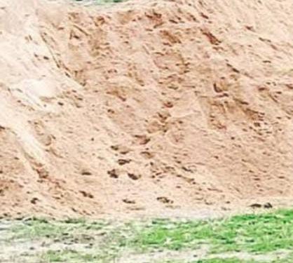 ಅಕ್ರಮ ಮರಳು ಸಾಗಾಟ : ಇಬ್ಬರು ಪೊಲೀಸ್ ವಶಕ್ಕೆ …!!