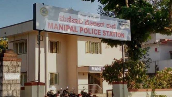 ಮಣಿಪಾಲ : ಹೆರ್ಗಾದ ಮನೆಯೊಂದರಲ್ಲಿ ಅನೈತಿಕ ವೇಶ್ಯವಾಟಿಕೆ: ಇಬ್ಬರು ಪೊಲೀಸ್ ವಶಕ್ಕೆ..!!