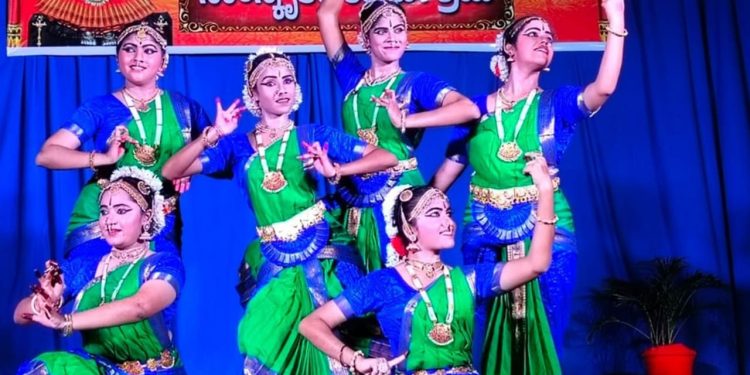 ದೊಡ್ಡಣಗುಡ್ಡೆ ಶ್ರೀ ದುರ್ಗಾ ಆದಿಶಕ್ತಿ ಕ್ಷೇತ್ರ ಶರನ್ನವರಾತ್ರಿ ಸಂಭ್ರಮಕ್ಕೆ ನೃತ್ಯೋತ್ಸವ ವೈಭವ..!!