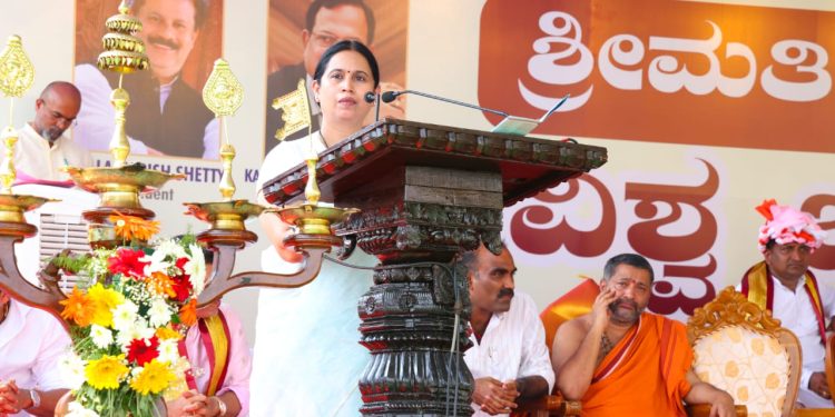 ವಿಶ್ವ ಬಂಟರ ಸಮ್ಮೇಳನ -2023: ಕರ್ನಾಟಕಕ್ಕೆ ಬಂಟರ ಕೊಡುಗೆ ಅಪಾರ: ಸಚಿವೆ ಲಕ್ಷ್ಮೀ ಹೆಬ್ಬಾಳ್ಕರ್..!!