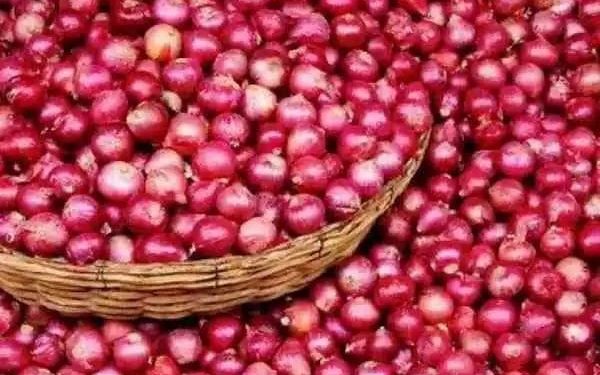 ಈರುಳ್ಳಿ ಮತ್ತಷ್ಟು ದುಬಾರಿ : ಹಲವೆಡೆ 80 ರೂ. ತಲುಪಿದ ದರ..!!