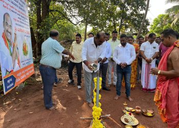 ಕಲ್ಯಾಣಪುರ ಗ್ರಾಮ ಪಂಚಾಯತ್ ವ್ಯಾಪ್ತಿಯ ಬಹುದಿನಗಳ ರಸ್ತೆ ಕಾಮಗಾರಿಯ ಗುದ್ದಲಿ ಪೂಜೆ…!!