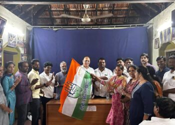 ಉದ್ಯಾವರ : ಗ್ರಾಮ ಪಂಚಾಯತ್ ಸದಸ್ಯರಿಬ್ಬರು ಮಾಜಿ ಸಚಿವರ ಸಮ್ಮುಖದಲ್ಲಿ ಅಧಿಕೃತವಾಗಿ ಕಾಂಗ್ರೆಸ್ ಗೆ ಸೇರ್ಪಡೆ..!!