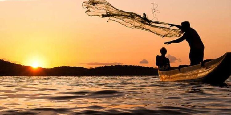 ಮಂಗಳೂರು ಟ್ರಾಲ್ಬೋಟ್ ಮೀನುಗಾರರ ಸಂಘಕ್ಕೆ ರಾಜ್ಯ ಪ್ರಶಸ್ತಿ ಪ್ರದಾನ…!!