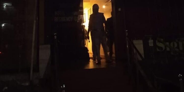 ಮಂಗಳೂರು:ಕಂಕನಾಡಿ ವಸತಿಗೃಹದಲ್ಲಿ ಬೆಂಕಿ ಅವಘಡ:ಓರ್ವ ಸಾವು…!!