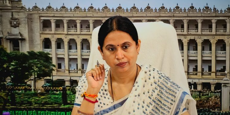 ಗೃಹಲಕ್ಷ್ಮಿ ಯೋಜನೆಯ ತಾಂತ್ರಿಕ ಸಮಸ್ಯೆ ಬಗೆಹರಿಸಲು ಸಚಿವೆ ಲಕ್ಷ್ಮೀ ಹೆಬ್ಬಾಳಕರ್ ಸೂಚನೆ..!!!