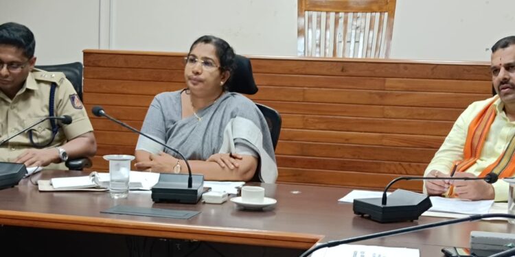 ಮ್ಯಾನ್ಯುಯಲ್ ಸ್ಕ್ಯಾವೆಂಜಿಂಗ್ ನಿಯಮ ಉಲ್ಲಂಘಿಸಿದ್ದಲ್ಲಿ ಕಾನೂನು ಕ್ರಮ ಜಾರಿ :ಜಿಲ್ಲಾಧಿಕಾರಿ ಡಾ. ಕೆ ವಿದ್ಯಾಕುಮಾರಿ..!!