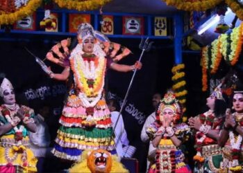 ಕಟೀಲು ಮೇಳಕ್ಕೆ ಯಕ್ಷಗಾನವನ್ನು ಬೆಳಗ್ಗಿನವರೆಗೆ ನಡೆಸಲು ಹೈಕೋರ್ಟ್‌ ಅನುಮತಿ..!!