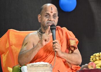 ಭಗವದ್ಗೀತೆ ಜೀವನದ ಗೈಡ್ ಇದ್ದಹಾಗೆ : ಶ್ರೀ ಶ್ರೀ ಸುಗುಣೇಂದ್ರ ತೀರ್ಥ ಶ್ರೀಪಾದರು ..!!