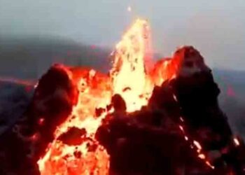 ಇಂಡೋನೇಷ್ಯಾದಲ್ಲಿ ಜ್ವಾಲಾಮುಖಿ ಸ್ಫೋಟ…!!