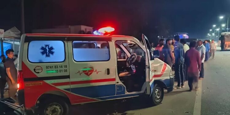 ಕುಂದಾಪುರ: ಕಾರು ಮತ್ತು ಬೈಕ್ ನಡುವೆ ಅಪಘಾತ : ಬೈಕ್ ಸವಾರ ಸ್ಥಳದಲ್ಲಿಯೇ ಮೃತ್ಯು..!!