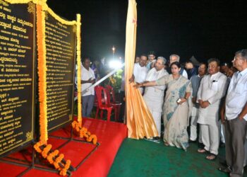ಸುವರ್ಣಸೌಧದ ಶಾಶ್ವತ ವಿದ್ಯುತ್ ಅಲಂಕಾರ :ಮುಖ್ಯಮಂತ್ರಿ ಸಿದ್ದರಾಮಯ್ಯ ಉದ್ಘಾಟನೆ..!!