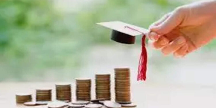 ರೈತರ ಮಕ್ಕಳಿಗಾಗಿ ರೂಪಿಸಿದ “ವಿದ್ಯಾನಿಧಿ ಯೋಜನೆ” ವಿದೇಶಿ ವ್ಯಾಸಂಗಕ್ಕೂ ವಿಸ್ತರಿಸಲು ಸರ್ಕಾರ ಚಿಂತನೆ..!!