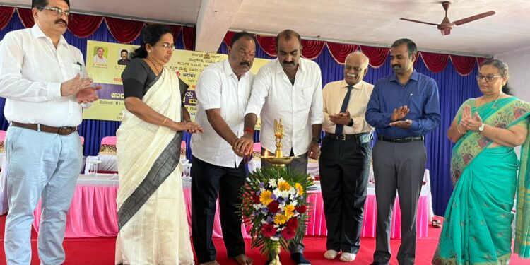 ಉಡುಪಿ : ಕಾರ್ಮಿಕರ ಆರೋಗ್ಯ ತಪಾಸಣೆ ಹಾಗೂ ತರಬೇತಿ ಒದಗಿಸುವ ಯೋಜನೆಯ ಉದ್ಘಾಟನಾ ಸಮಾರಂಭ ಮತ್ತು ಆರೋಗ್ಯ ತಪಾಸಣಾ ಶಿಬಿರ…!!