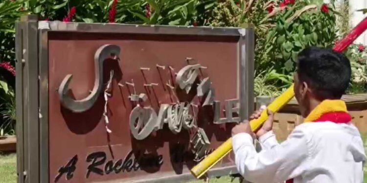 ಬೋರ್ಡ್ಗಳಲ್ಲಿ ಕನ್ನಡ ಬಳಕೆ ಕಡ್ಡಾಯಕ್ಕೆ ಆಗ್ರಹಿಸಿ ಪ್ರತಿಭಟನೆ: 15 ಕರವೇ ಕಾರ್ಯಕರ್ತರ ವಿರುದ್ಧ FIR..!!