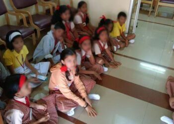 ಕಾರವಾರ : ಡೊನೇಶನ್ ಶುಲ್ಕ ಪಾವತಿಸದ ಕಾರಣ ವಿದ್ಯಾರ್ಥಿಗಳಿಗೆ ಪರೀಕ್ಷೆ ಬರೆಯಲು ನಿರಾಕರಣೆ..!!