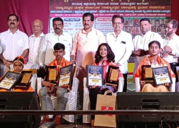 ಉಡುಪಿ :ಧನ್ವಿ  ಮರವಂತೆಗೆ ರಾಜ್ಯಮಟ್ಟದ ಮಕ್ಕಳ ಕರ್ನಾಟಕ ರಾಜ್ಯೋತ್ಸವ ಬಾಲಪ್ರಶಸ್ತಿ ಪ್ರದಾನ..!!