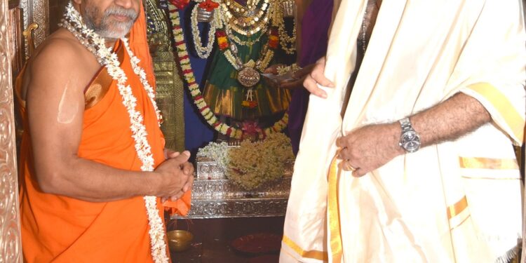 ಅಂಬಲಪಾಡಿ ಶ್ರೀ ಪುತ್ತಿಗೆ ಪರ್ಯಾಯ :ಶ್ರೀ ಸುಗುಣೇಂದ್ರತೀರ್ಥ ಶ್ರೀಪಾದರಿಂದ ಲಕ್ಷ್ಮೀಜನಾರ್ದನ ದೇವಸ್ಥಾನ ಬೇಟಿ..!!