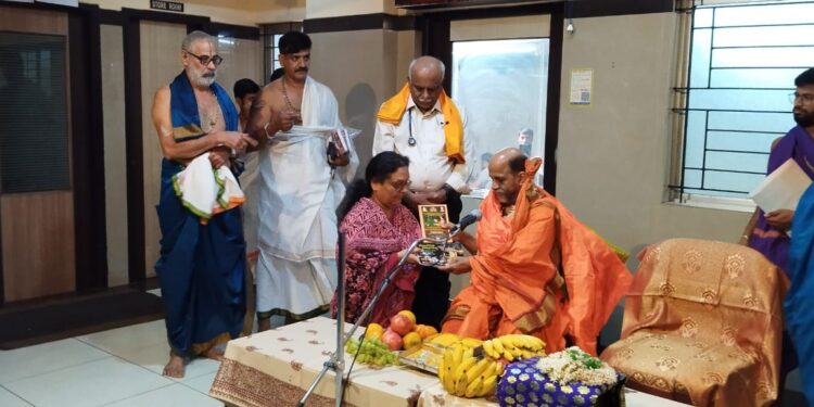 ಉಡುಪಿ : ಆದರ್ಶ್ ಆಸ್ಪತ್ರೆಗೆ ಪುತ್ತಿಗೆ ಶ್ರೀ ಭೇಟಿ..!!