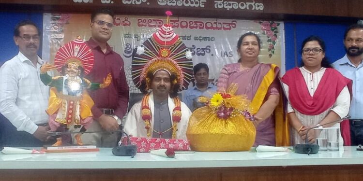 ಪ್ರಸನ್ನ ಅವರ ಕಾರ್ಯ ವೈಖರಿ ಅಧಿಕಾರಿ, ಸಿಬ್ಬಂದಿಗಳಿಗೆ ಮಾದರಿ : ಜಿಲ್ಲಾಧಿಕಾರಿ ಡಾ. ಕೆ ವಿದ್ಯಾ ಕುಮಾರಿ..!!