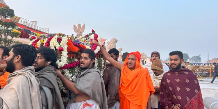 ಅಯೊಧ್ಯೆ : ರಾಮಲಲ್ಲಾ ನಿಗೆ ಪಲ್ಲಕ್ಕಿ ಉತ್ಸವ..!!