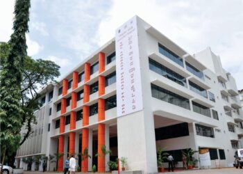 ಖ್ಯಾತ ಸಂಧಿವಾತಶಾಸ್ತ್ರ ತಜ್ಞರಾದ (ರುಮಟಾಲಜಿಸ್ಟ್ ) ಡಾ. ಶಿವರಾಜ್ ಪಡಿಯಾರ್ ಮತ್ತು ಡಾ.ಪ್ರತ್ಯೂಷಾ ಮಣಿಕುಪ್ಪಂ ಅವರು ಈಗ ಕಸ್ತೂರ್ಬಾ ಆಸ್ಪತ್ರೆ ಮಣಿಪಾಲದಲ್ಲಿ ಪ್ರತಿ ಶುಕ್ರವಾರ ಸಮಾಲೋಚನೆಗೆ ಲಭ್ಯ..!!