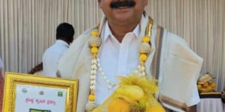 ಉಡುಪಿ :ಶ್ರೀ.ಕೆ. ಆನಂತಕೃಷ್ಣ ಉಪಾದ್ಯಾಯ,ಇವರಿಗೆ ಜಿಲ್ಲಾ ಶ್ರೇಷ್ಠ ಕೃಷಿಕ ಪ್ರಶಸ್ತಿ..!!