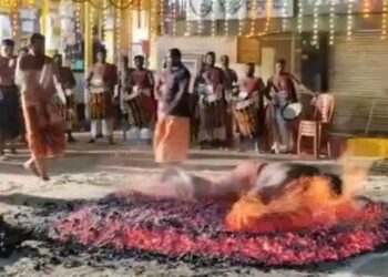 ಮಲ್ಪೆ : ಕೆಂಡಸೇವೆ ವೇಳೆ ಅಯ್ಯಪ್ಪ ಮಾಲಾಧಾರಿಯೊಬ್ಬರು ಆಯತಪ್ಪಿ ಬೆಂಕಿಗೆ ಬಿದ್ದು ತೀವ್ರ ಗಾಯ..!!