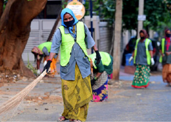 ಪೌರಕಾರ್ಮಿಕರಿಗೆ ಸರ್ಕಾರ ನಿಗದಿಪಡಿಸಿದ ಕರ್ತವ್ಯಗಳ ಬದಲಾಗಿ ಬೇರೆ ಕೆಲಸಗಳಿಗೆ ನಿಯೋಜಿಸುವಂತಿಲ್ಲ : ರಾಜ್ಯ ಸರ್ಕಾರ ಸುತ್ತೋಲೆ..!!