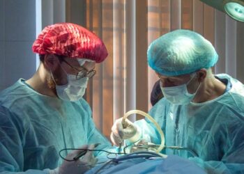 ಲೈಂಗಿಕ ತೃಪ್ತಿಗಾಗಿ ತನ್ನ ‘ಖಾಸಗಿ ಅಂಗಕ್ಕೆ’ ಬ್ಯಾಟರಿಗಳನ್ನು ಅಳವಡಿಸಿಕೊಂಡ ವೃದ್ಧ :ಬೆಚ್ಚಿ ಬಿದ್ದ ವೈದ್ಯರು..!!