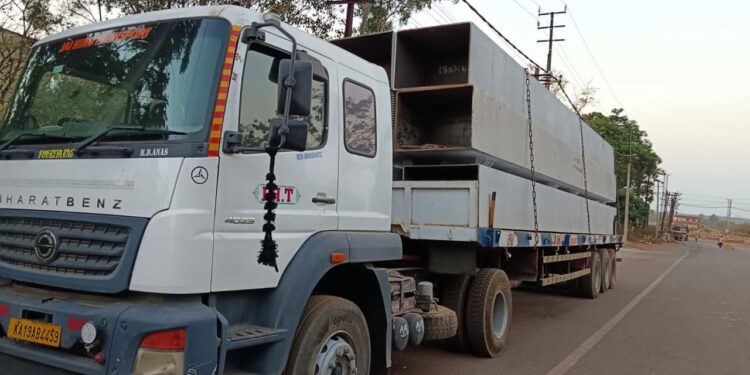 ಉಡುಪಿ : ಇಂದ್ರಾಳಿ ರೈಲ್ವೆ ಮೇಲ್ಸೇತುವೆ ನಿರ್ಮಾಣಕ್ಕೆ ಸಂಬಂಧಿಸಿದ ಗರ್ಡರ್ ಗಳು ಇಂದು ಉಡುಪಿ ತಲುಪಲಿದೆ : ಶಾಸಕ ಯಶ್‌ಪಾಲ್ ಸುವರ್ಣ..!!