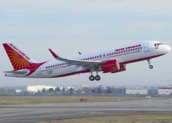 ವೀಲ್ಹ್ ಚೇರ್ ಕೊರತೆಯಿಂದ 80 ವರ್ಷದ ಪ್ರಯಾಣಿಕ ಸಾವು : ಏರ್ ಇಂಡಿಯಾಗೆ  ಶೋಕಾಸ್ ನೋಟಿಸ್..!!