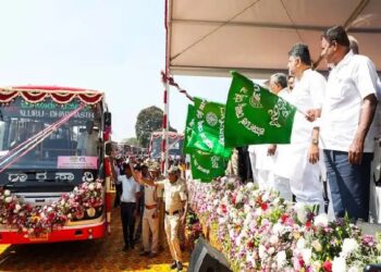 ಹೊಸ ಅಶ್ವಮೇಧ 100 ಬಸ್‌ಗಳಿಗೆ ಸಿ. ಎಂ ಸಿದ್ದರಾಮಯ್ಯರಿಂದ ಚಾಲನೆ..!!