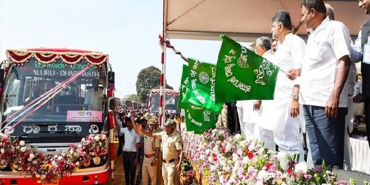 ಹೊಸ ಅಶ್ವಮೇಧ 100 ಬಸ್‌ಗಳಿಗೆ ಸಿ. ಎಂ ಸಿದ್ದರಾಮಯ್ಯರಿಂದ ಚಾಲನೆ..!!