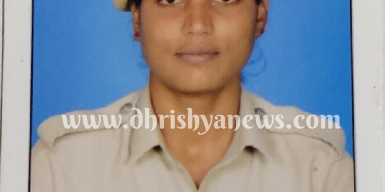 ಕಾಪು :  ಪೊಲೀಸ್ ಕ್ವಾರ್ಟರ್ಸ್‌ನಲ್ಲಿಯೇ ಆತ್ಮಹತ್ಯೆ ಮಾಡಿಕೊಂಡ  ಕಾಪು ಪೊಲೀಸ್ ಠಾಣೆಯ ಮಹಿಳಾ ಕಾನ್ ಸ್ಟೇಬಲ್..!!