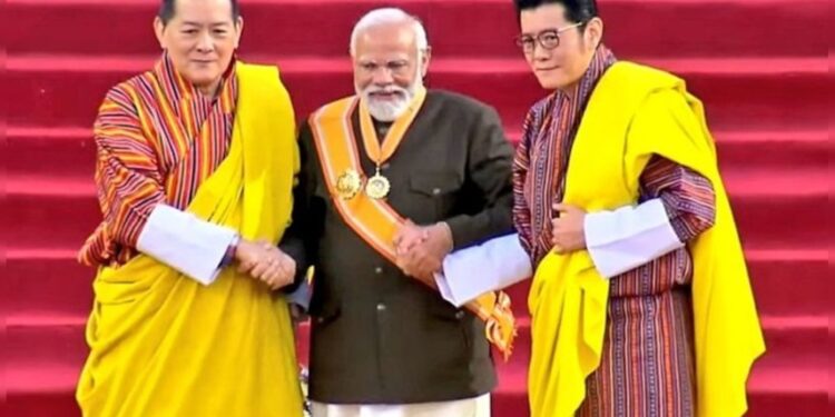 ಪ್ರಧಾನಿ ನರೇಂದ್ರ ಮೋದಿಗೆ  ಭೂತಾನ್‌ನ ಅತ್ಯುನ್ನತ ನಾಗರಿಕ ಪ್ರಶಸ್ತಿ ಪ್ರದಾನ..!!