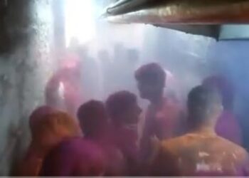 ಉಜ್ಜಯಿನಿ : ಪ್ರಸಿದ್ದ ಮಹಾಕಾಲ್ ದೇವಸ್ಥಾನದಲ್ಲಿ ಹೋಳಿ ಆಚರಣೆಗಳ ವೇಳೆ ಅಗ್ನಿ ದುರಂತ : 13 ಅರ್ಚಕರಿಗೆ ಗಾಯ..!!