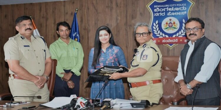 ನಟಿ ಛಾಯಾಸಿಂಗ್ ಮನೆಯಲ್ಲಿ ಚಿನ್ನಾಭರಣ ಕಳ್ಳತನ ಪ್ರಕರಣ : ಆರೋಪಿ ಅರೆಸ್ಟ್‌…!!