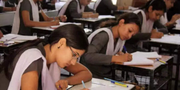 ಇಂದಿನಿಂದ  SSLC ವಿದ್ಯಾರ್ಥಿಗಳಿಗೆ ವಿಶೇಷ ತರಗತಿನಡೆಸುವಂತೆ ಸೂಚನೆ : ಪ್ರೌಢಶಾಲಾ ಶಿಕ್ಷಕರ 15ದಿನಗಳ ರಜೆ ಕಡಿತ..!!