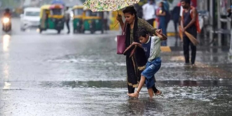 ರಾಜ್ಯದಲ್ಲಿ ಜೂನ್ 25ರ ವರೆಗೆ ಭಾರಿ ಮಳೆ ಸಾಧ್ಯತೆ ;ಆರೆಂಜ್ ಅಲರ್ಟ್ ಘೋಷಣೆ ..!!