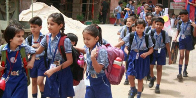 ಉಡುಪಿ: ಮಳೆ ಕಡಿಮೆ ಇರುವುದರಿಂದ ಉಡುಪಿ ಜಿಲ್ಲೆ ಶಾಲಾ ಕಾಲೇಜುಗಳಿಗೆ ಗುರುವಾರ ರಜೆ ಇರುವುದಿಲ್ಲ : ಜಿಲ್ಲಾಧಿಕಾರಿ ಮಾಹಿತಿ…!!